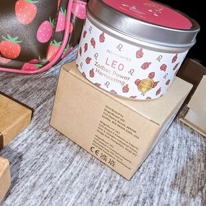 Magnificent 101 Leo Zodiac Candle